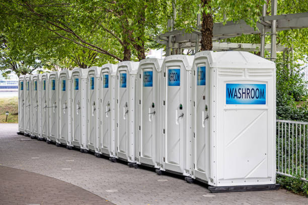 Best Emergency porta potty rental  in Bellflower, CA